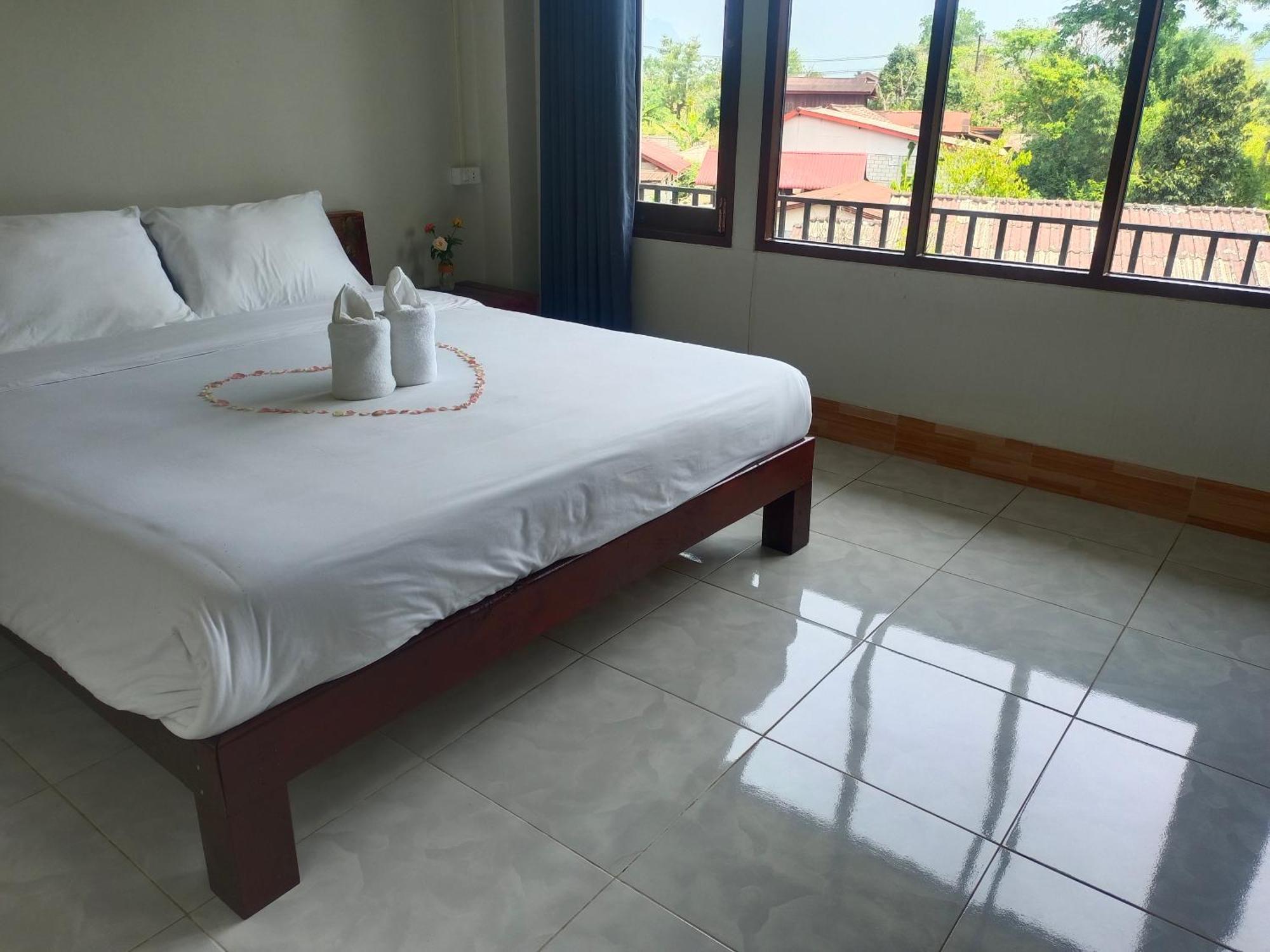 Vang Vieng Champa Hotel Экстерьер фото