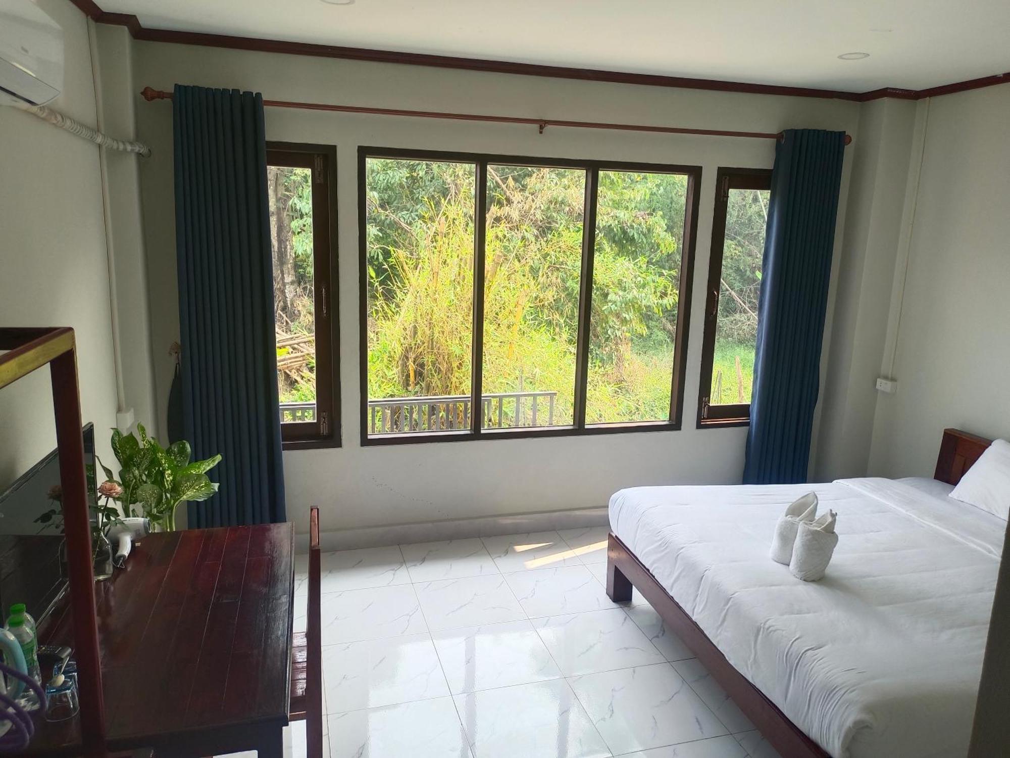 Vang Vieng Champa Hotel Экстерьер фото