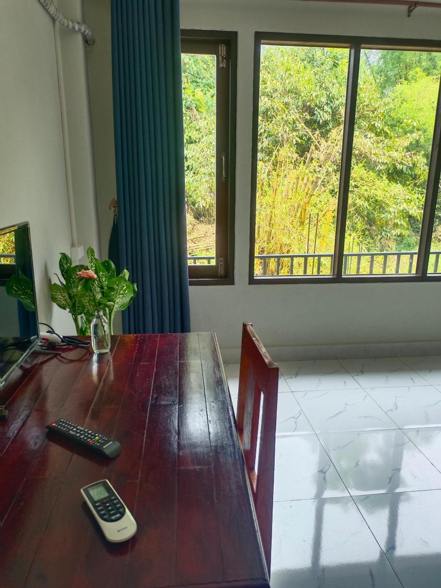 Vang Vieng Champa Hotel Экстерьер фото