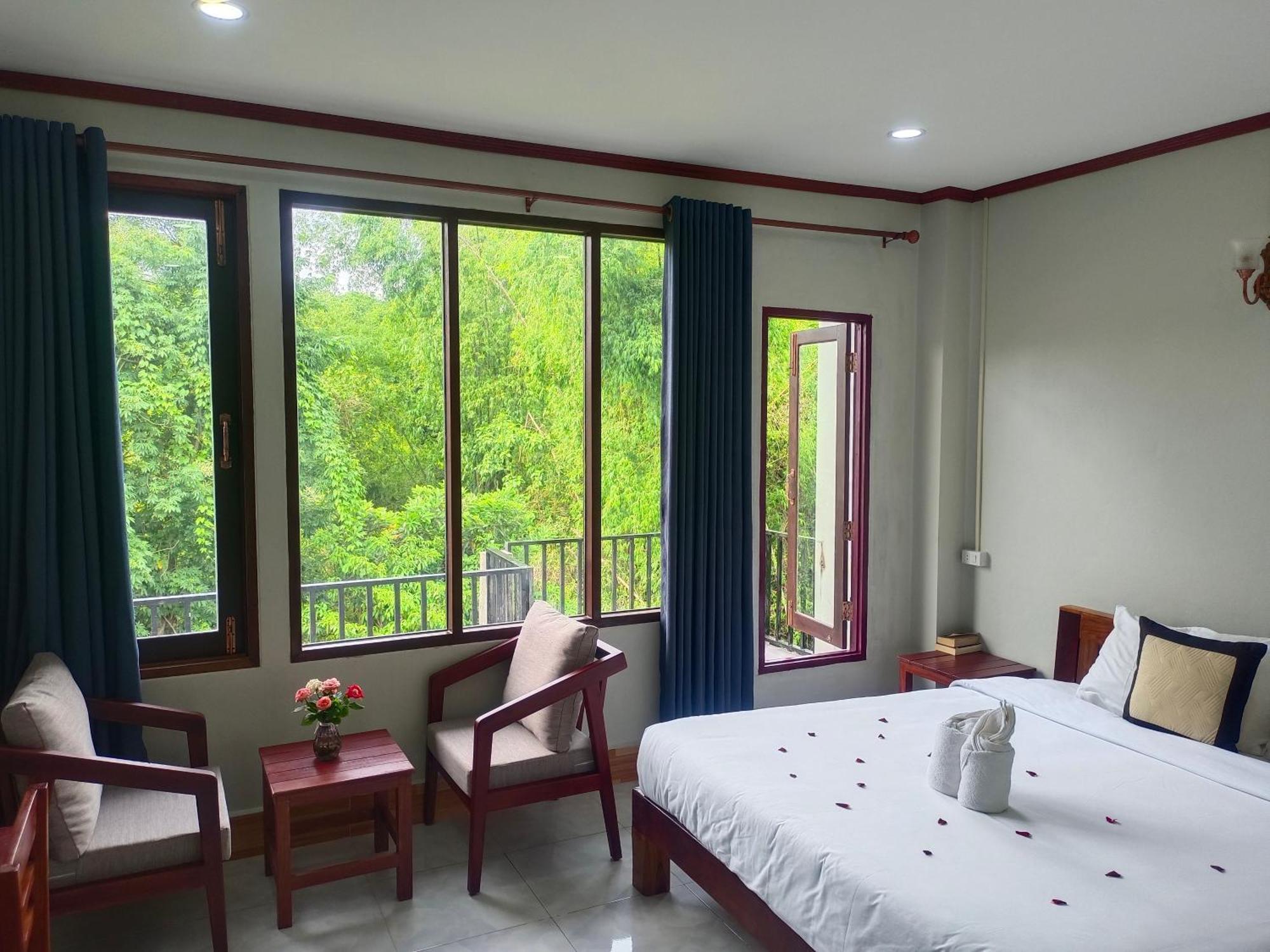 Vang Vieng Champa Hotel Экстерьер фото