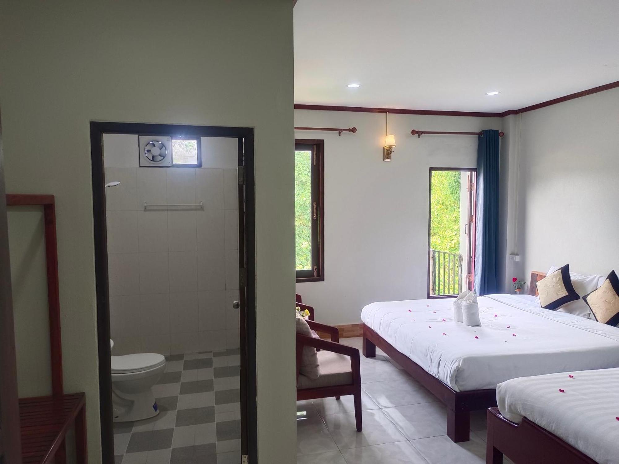Vang Vieng Champa Hotel Экстерьер фото