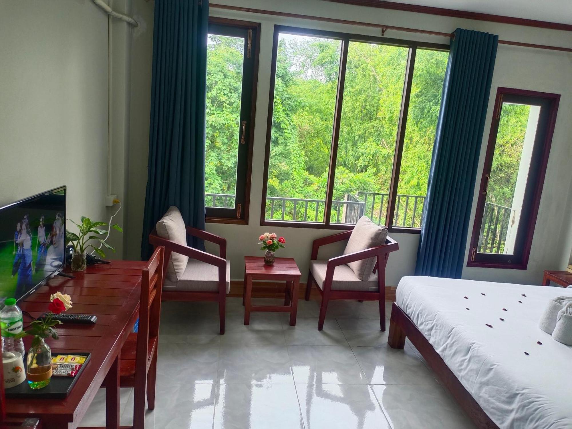Vang Vieng Champa Hotel Экстерьер фото